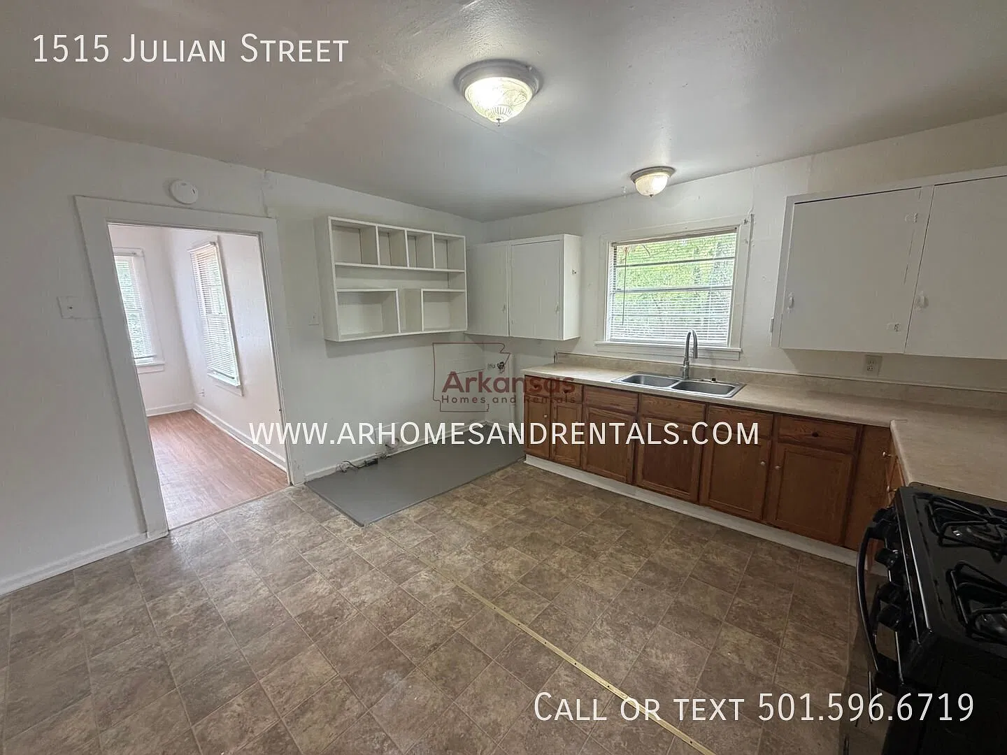 ~ 1/2 Off First Month's Rent ~ 1515 Julian Street - 3 Bedroom | 1 Bathroom — Photo 4