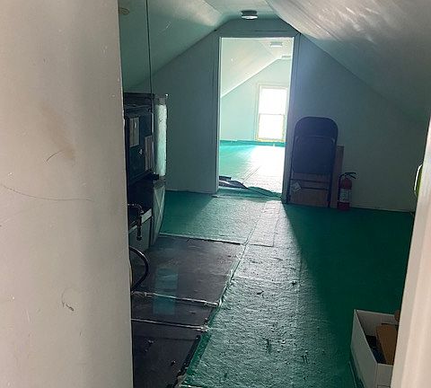 2nd image of 2418 W 36th St #2