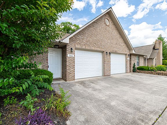 2nd image of 906 Mercer Dr #1