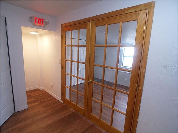 3rd image of 1426 Gulf To Bay Blvd #2