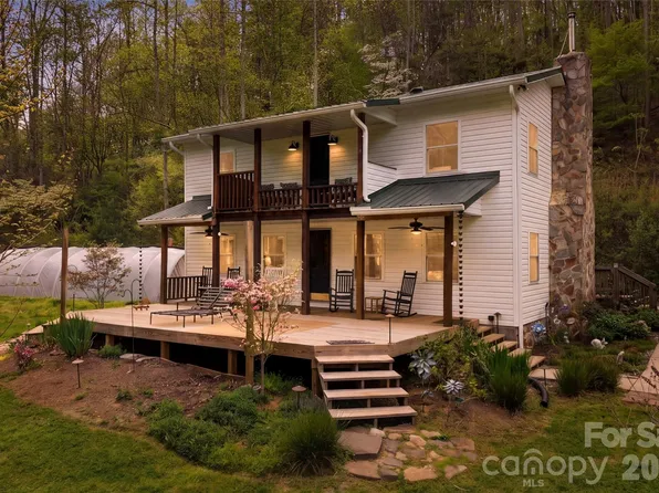 6470 Stone Mountain Rd, Lenoir, NC 28645
