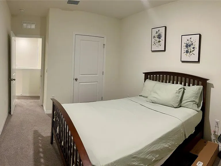 17032 Oval Rum Dr — Photo 43