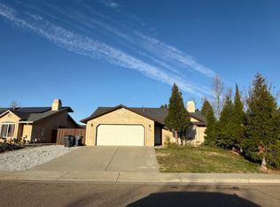 1440 Donita Dr, Red Bluff, CA 96080