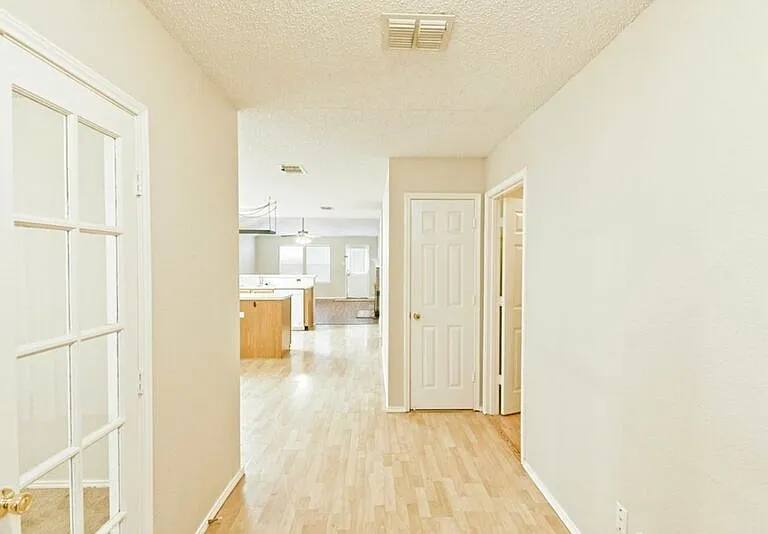 1118 Water Oak Way — Photo 6