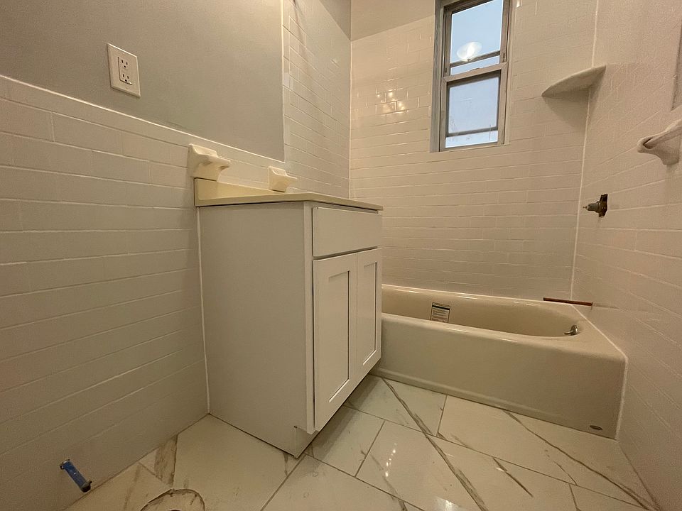 2nd image of 912 90th St #32E