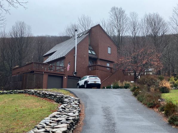 55 Mine Hill Rd