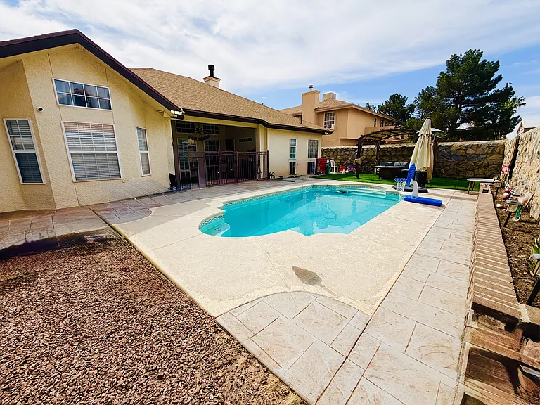 2005 Shadow Ridge Dr — Photo 37