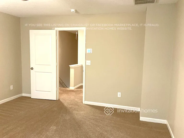 407 Vermeer Ct — Photo 5