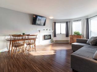 22222 119th Ave #105, Maple Ridge, BC V2X 2Y9