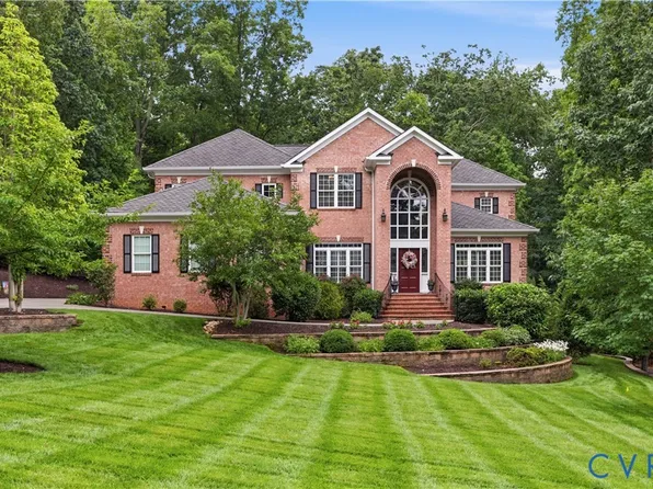 2806 Aylesford Dr, Midlothian, VA 23113