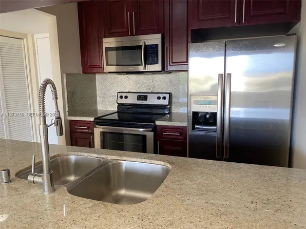 8002 SW 149th Ave APT B409, Miami, FL 33193