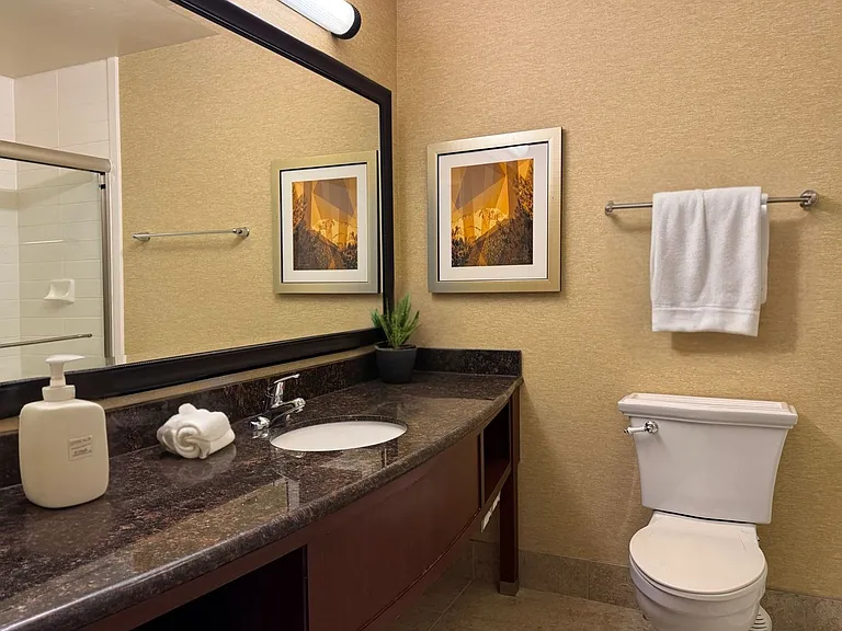 Storm Peak Apartments — Photo 44