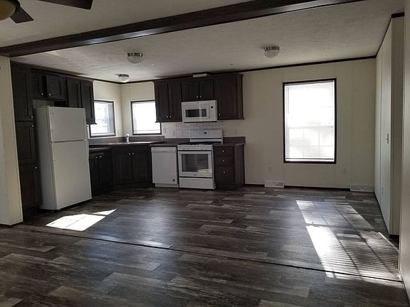 2nd image of 53 Apple Blossom Ln