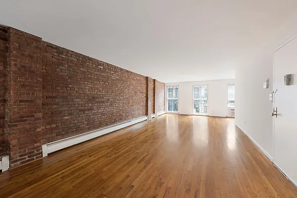 Rented by Nest Seekers International | media 9