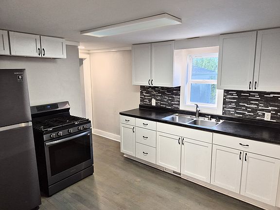 2nd image of 603 Orchard St