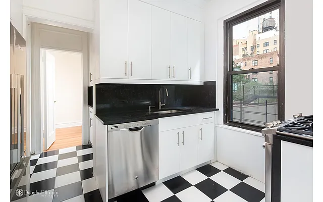 Rented by Douglas Elliman | media 3