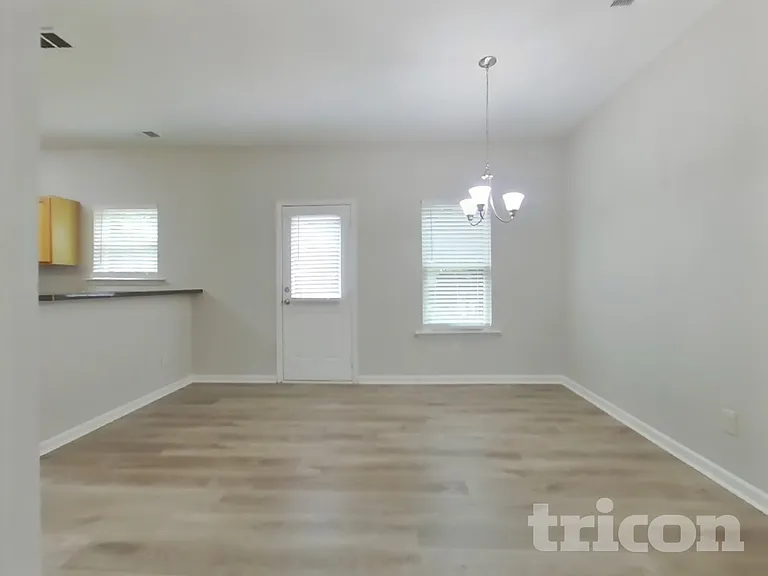 45 Wyndham Ct SE — Photo 6