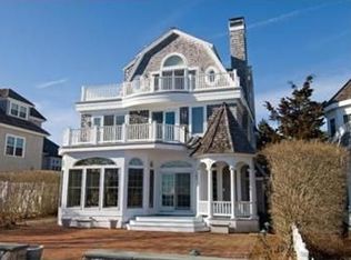 15 Ocean Bluff Dr, Mashpee, MA 02649