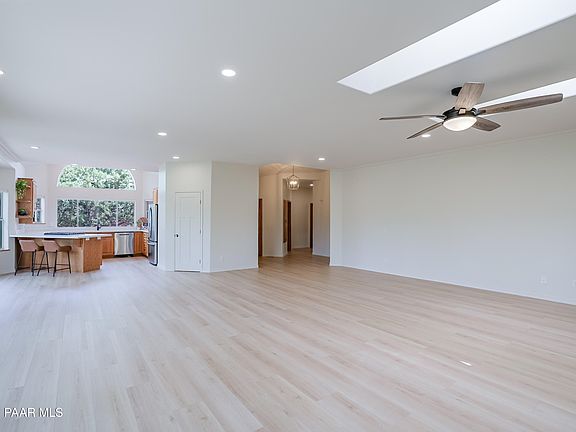 4th image of 988 Copper Vista Dr