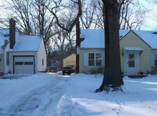 2433 SW Harrison St, Topeka, KS 66611