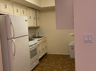 240-40 68th Ave, Little Neck, NY 11362
