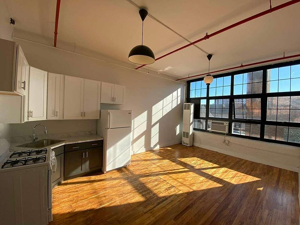 1st image of 248 McKibbin St #15SB