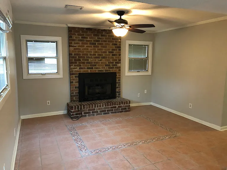 3245 Foxwood Trl SE — Photo 12