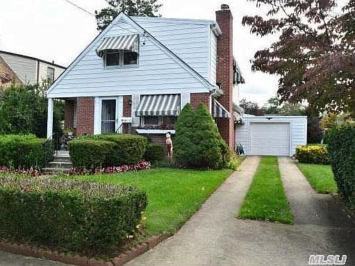 2nd image of 134 Arden Blvd