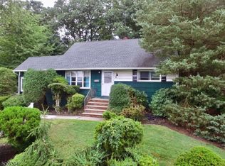 6 Pershing Pl, Woodland Park, NJ 07424