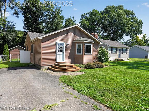 2nd image of 11381 Norway Dr