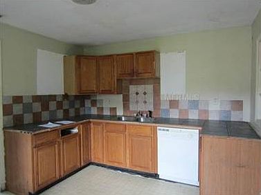 3rd image of 109 Prospect Ave
