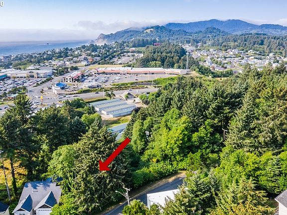 3rd image of NE 36th Dr #200