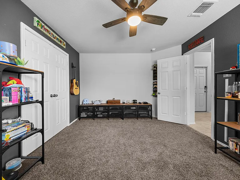 8402 Pleasant Trail Dr — Photo 28