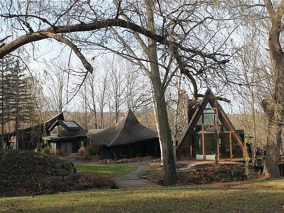 4th image of 7927 Indian Hill Rd