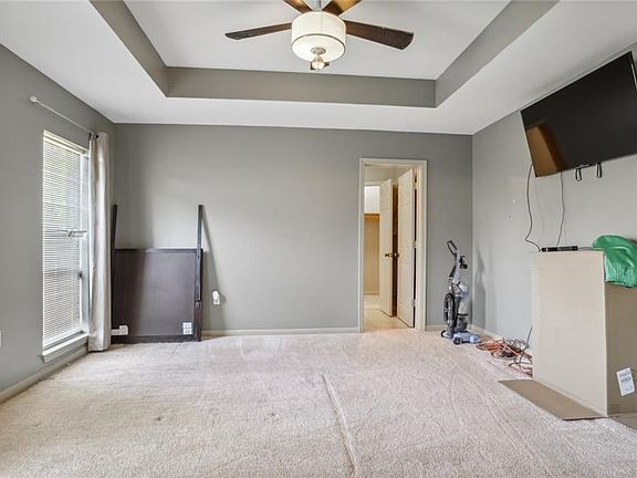 2nd image of 14169 Parkview Dr