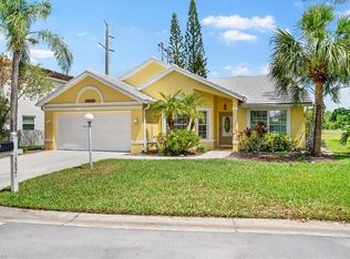 12821 EAGLE POINTE CIR, FORT MYERS, FL 33913