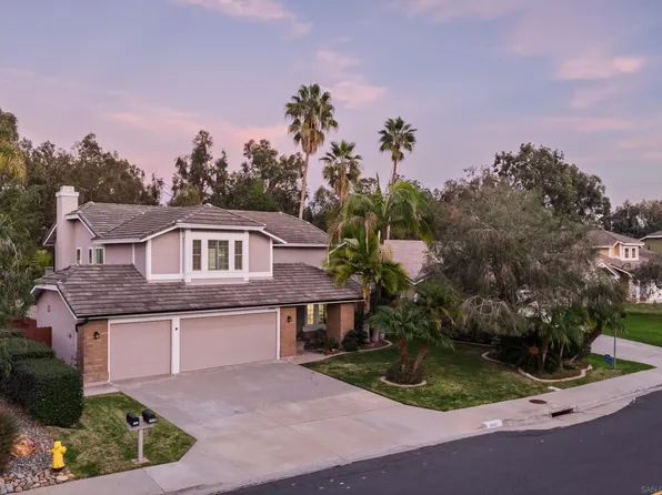 3442 Celinda Dr, Carlsbad, CA 92008