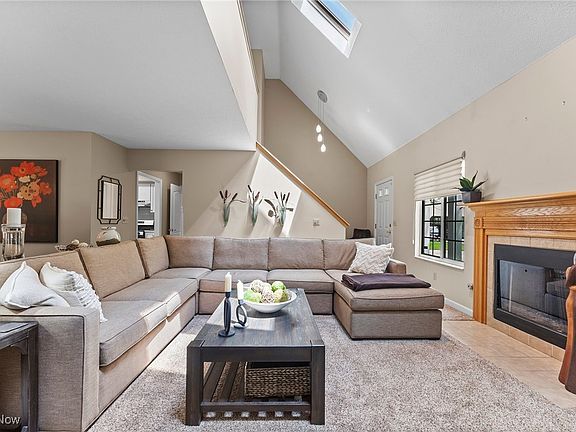 5th image of 10378 N Pond Ln #2
