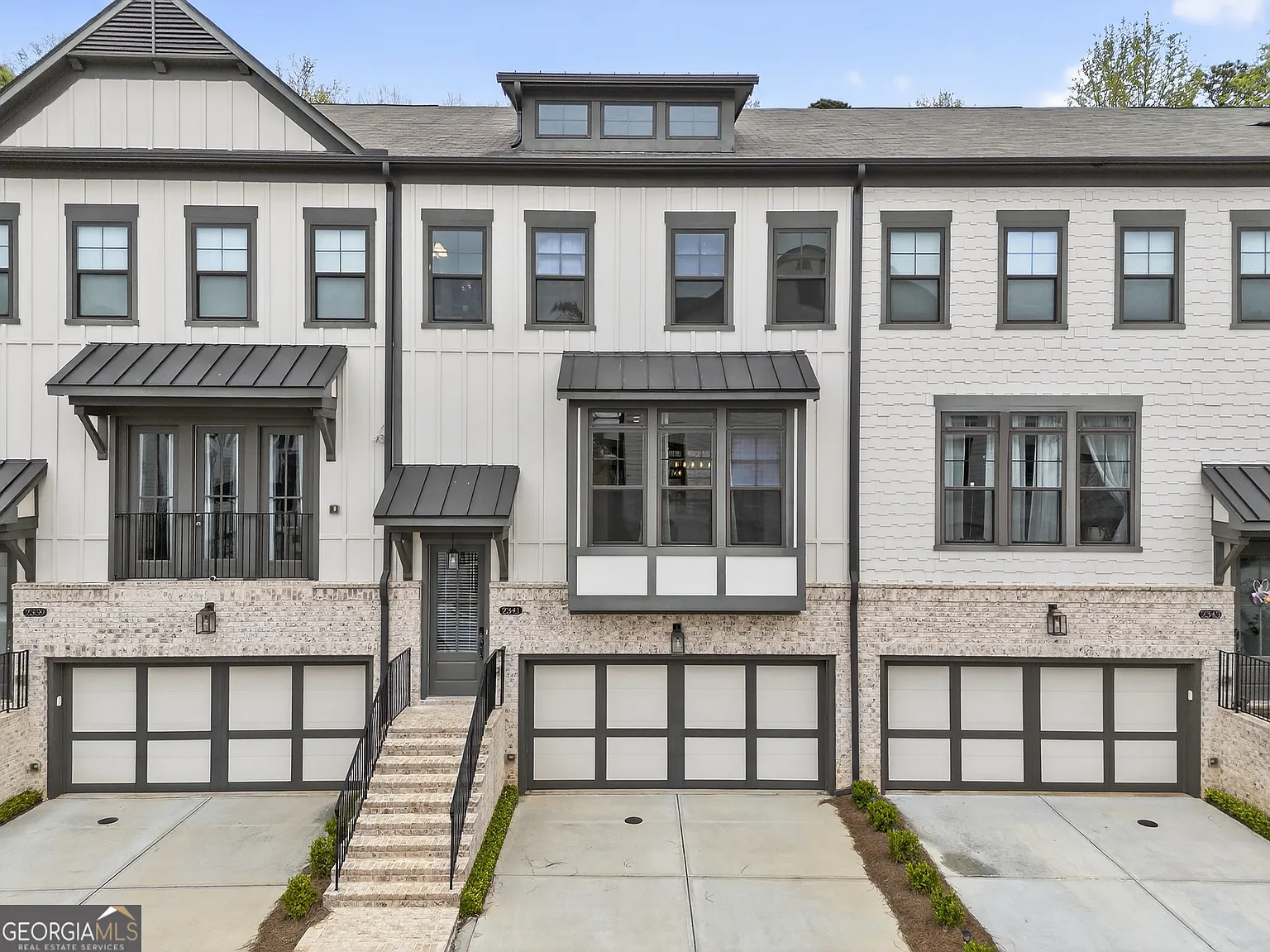 2341 Medlock Ln photo 1