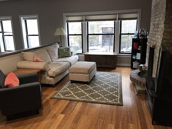 4th image of 817 W Cuyler Ave #1