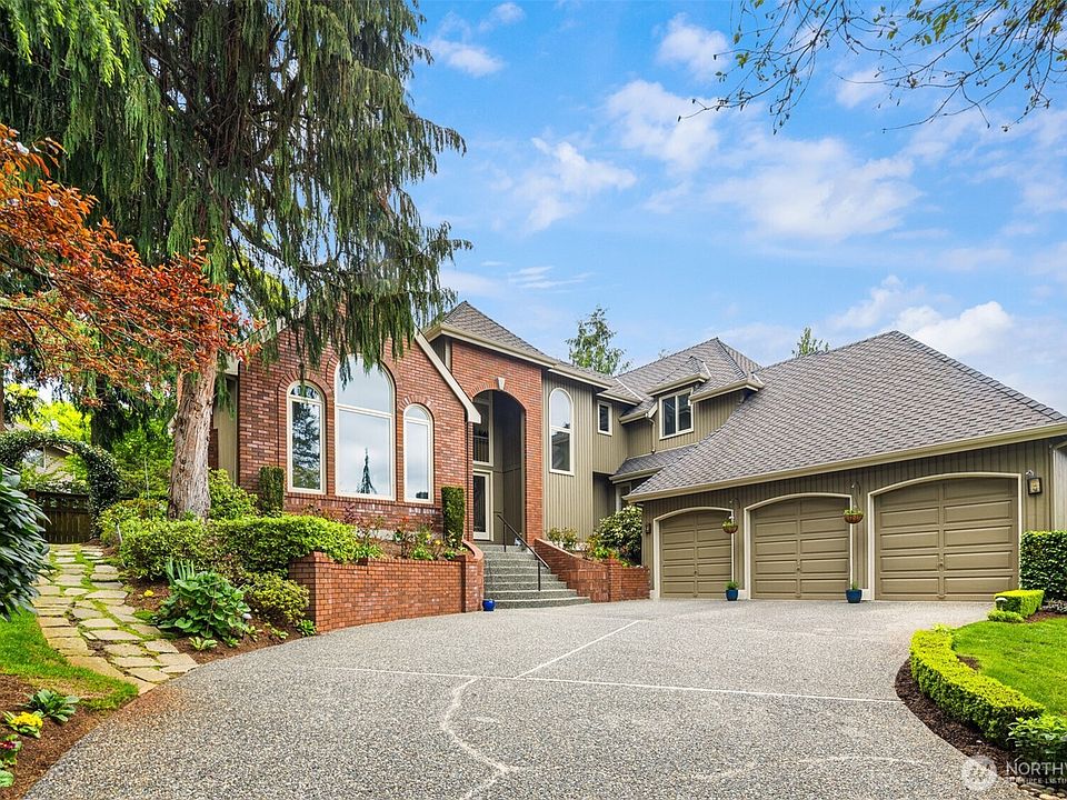 1st image of 3021 224th Avenue NE