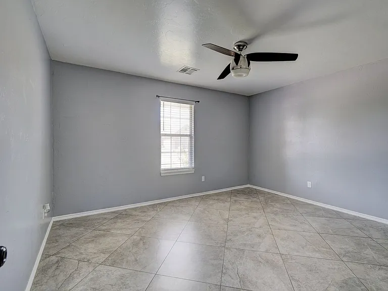 1209 SW 113th St — Photo 27