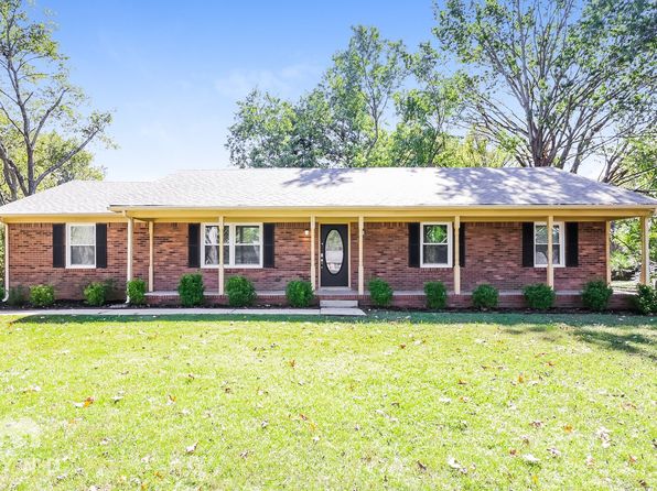 907 Briar Ct