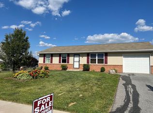 8 Sweetwater Ln #L-0318, Newmanstown, PA 17073