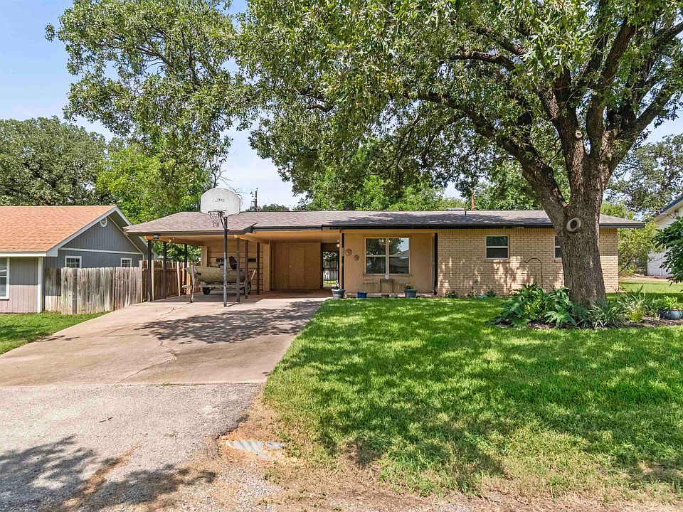 1st image of 448 Elm Drive