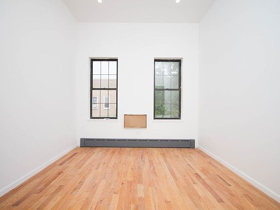 2nd image of 1418 Dekalb Ave APT 2R