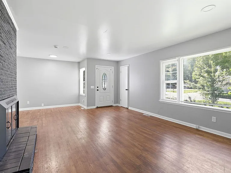 2602 NW 86th St — Photo 8