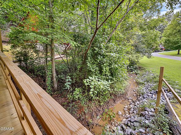 2nd image of 706 Falcons Nest Way