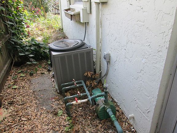 3rd image of 3437 Norland Ct