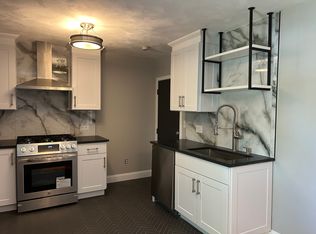 18 Ashcroft St APT 301, Dedham, MA 02026